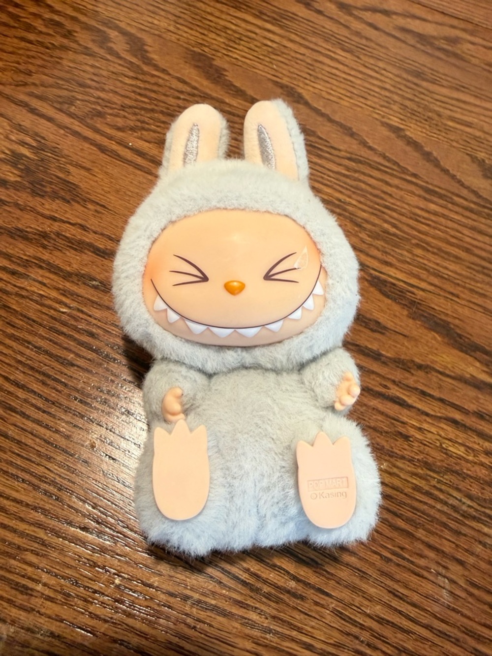 Authentic Pop Mart The Monsters Have a Seat
Labubu - HEHE